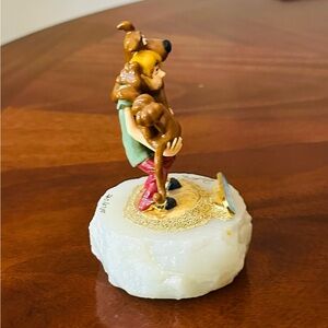 Signed and Numbered Scooby-Doo and Shaggy RON LEE Limited Edition (#260/2750).